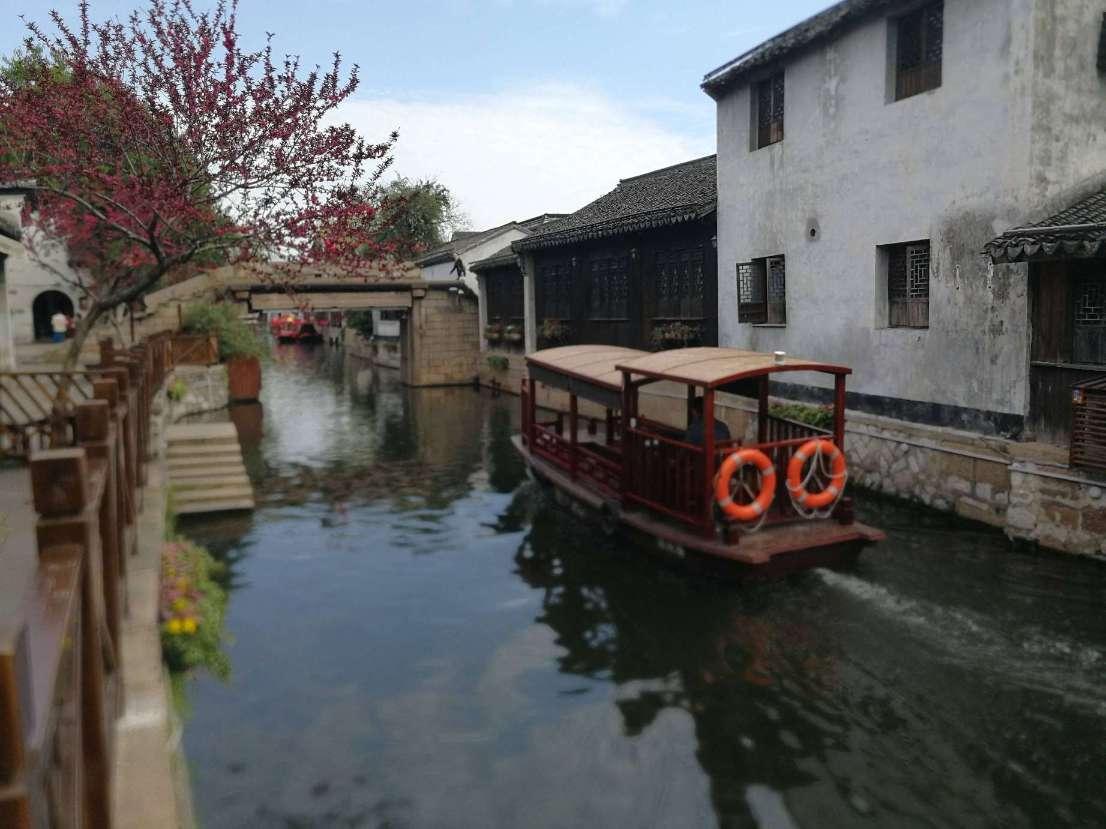27寸的显示器哪些比较好游戏画面